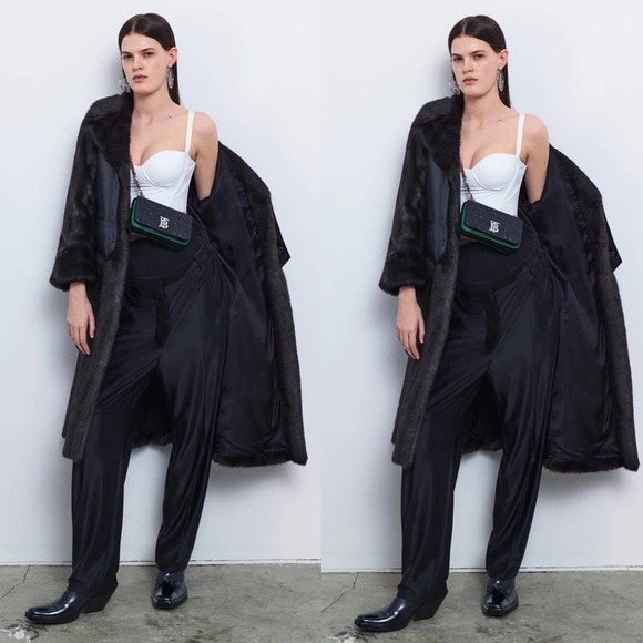 Burberry White Logo Hem Elastane Corset Top in White - Picture 5 of 16